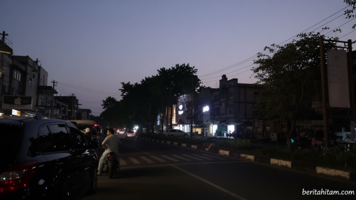 Sudah 6 Jam Masih Mati Listrik di Aceh – Pedagang Khawatir Stok Bahan Bakar untuk Genset