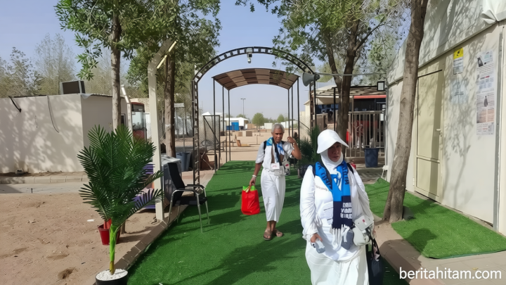 Historic Moment: Tangis Haru Jemaah Haji Indonesia Setiba di Arafah: Ya Allah, Hamba Sudah Sampai