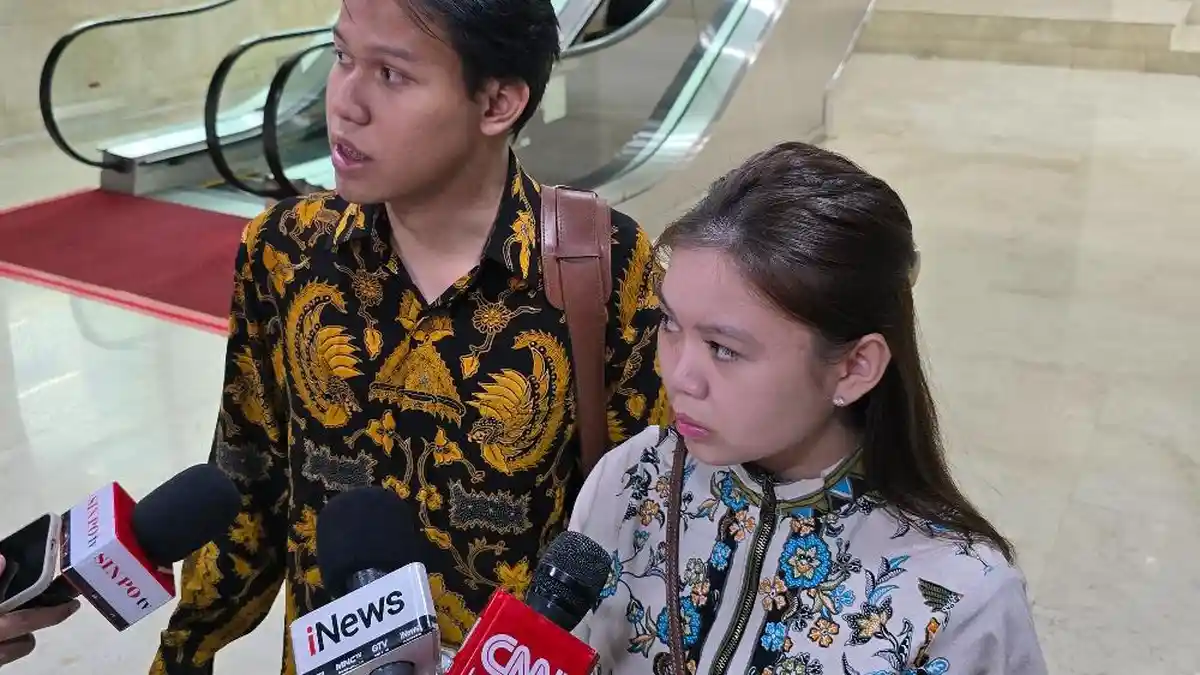 Chyntia-Ingrid-Kalangit-di-komisi-iii-dpr