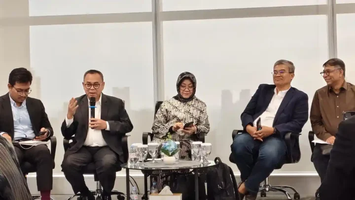 Key Discussion: Ekonom Paramadina Soroti 8 Peringatan The Economist untuk Pemerintahan Prabowo