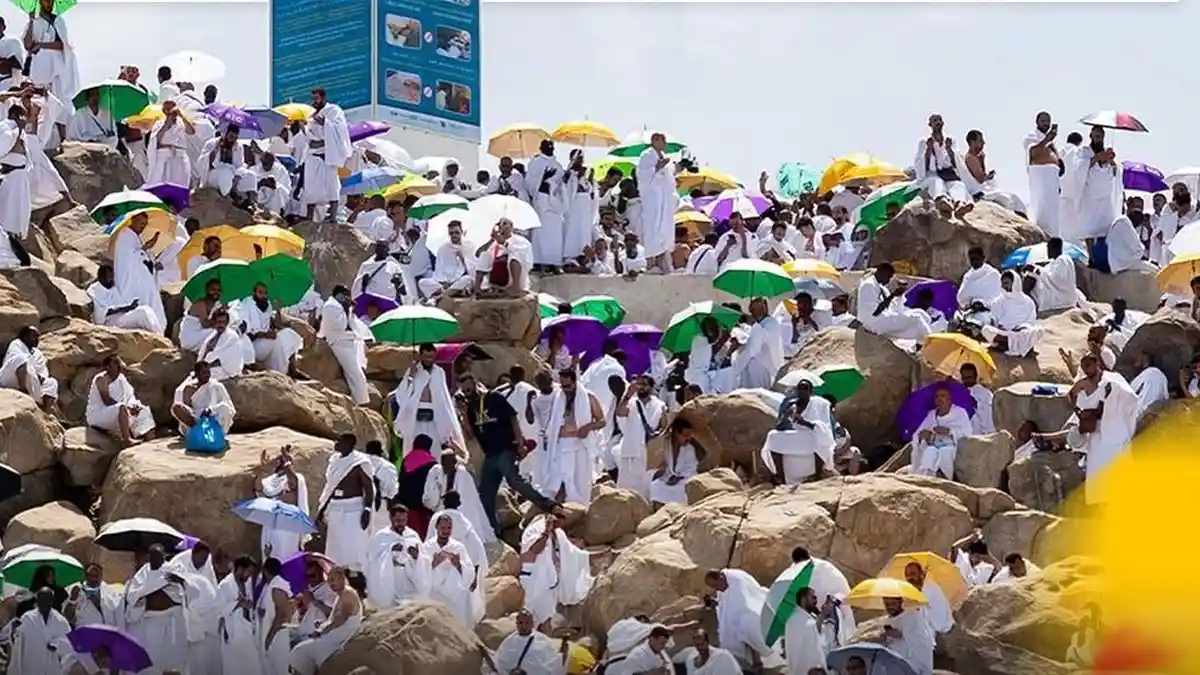 Jemaah-haji-mengikuti-wukuf-di-Arafah-Arab-Saudi