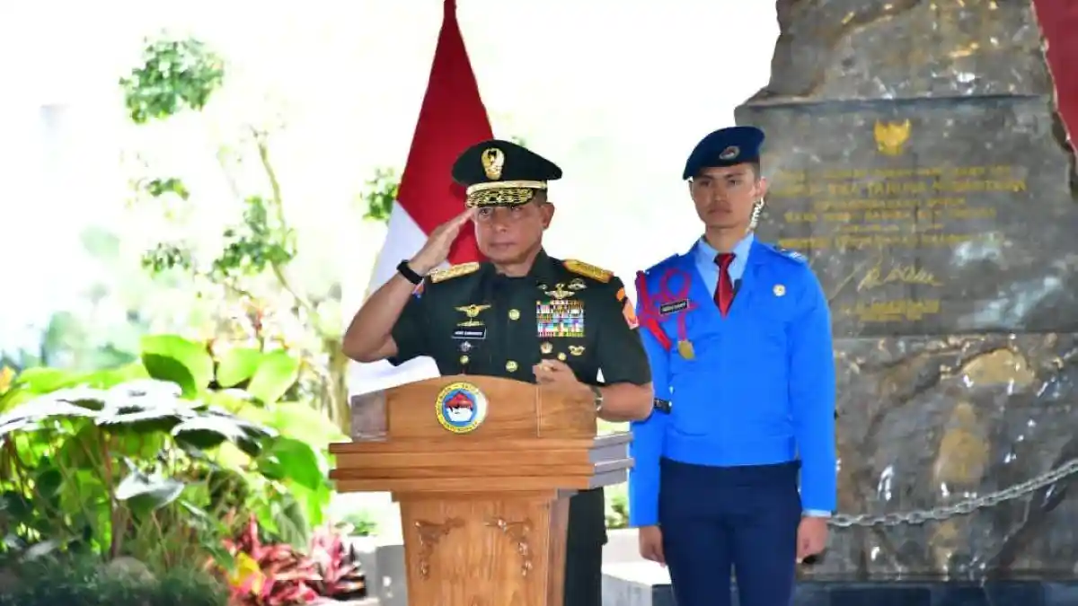Jenderal-TNI-Agus-Subiyanto-memimpin-Upacara-Prasetia