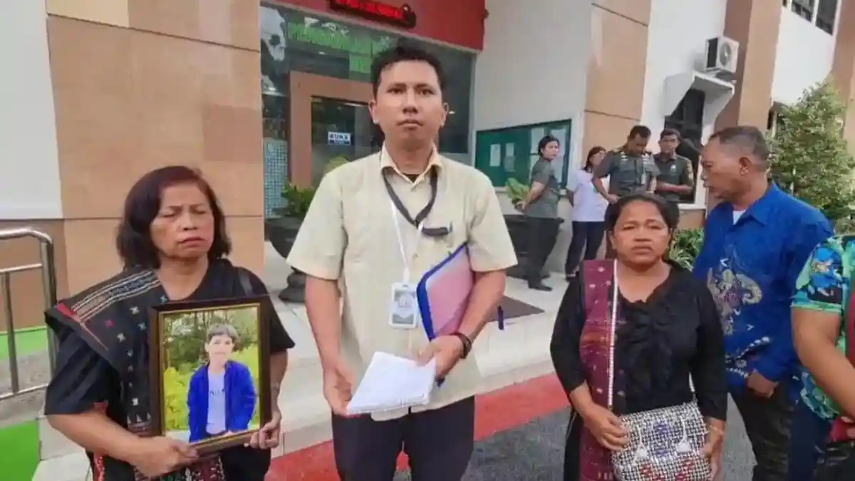 Keluarga-yang-Anaknya-Dibunuh-TNI
