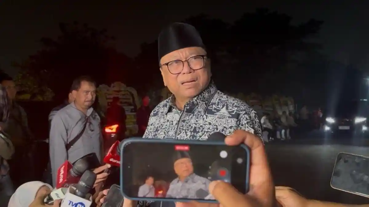 Ketua-Umum-Partai-Hanura-Oesman-Sapta-Odang-409
