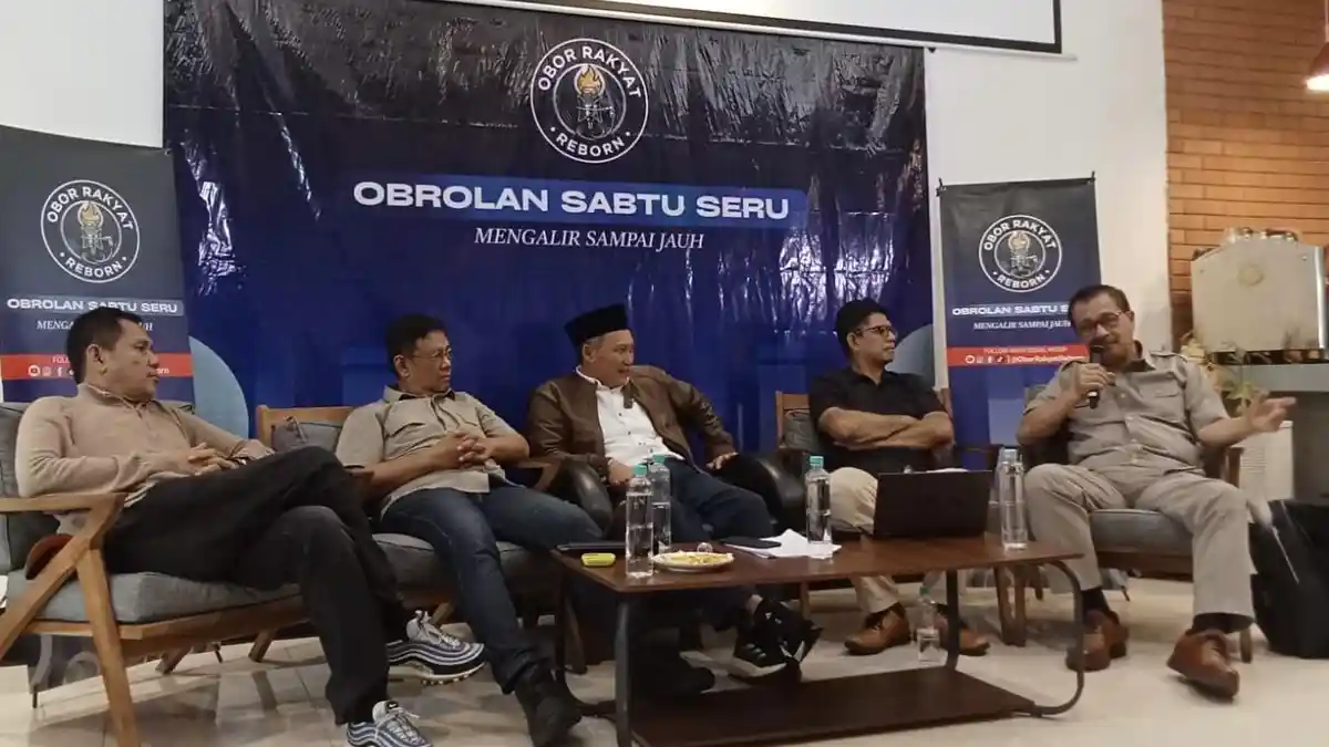 Oegroseno-dalam-diskusi-publik-bertajuk-NKRI-Negara-Kepolisian-Republik-Indonesia