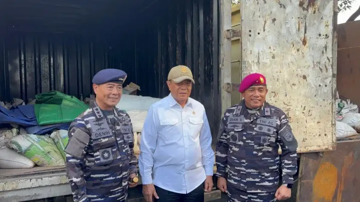 Latest Program: Curiga Tak Dibawa ke Bangka, TNI AL Temukan 16 Ton Timah di Gudang PIK