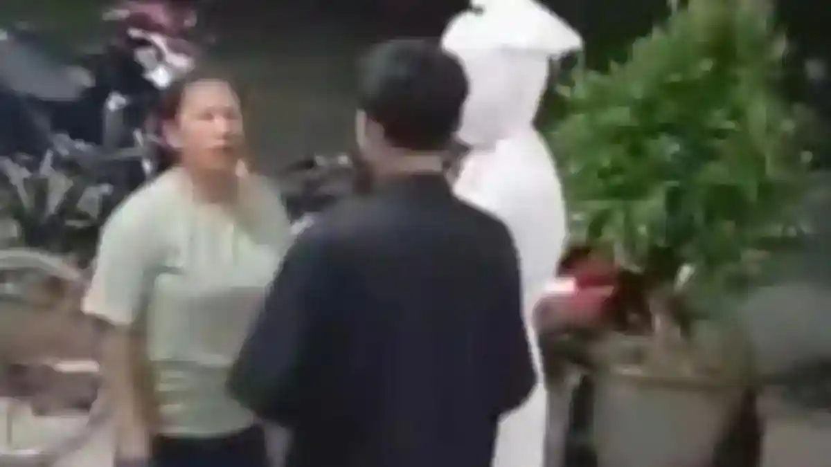 Pocong-di-Kediri-dimarahi-ibu-1