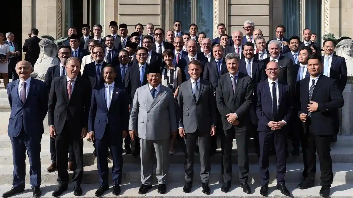 Presiden-Prabowo-Subianto-dan-Presiden-Emmanuel-Macron-543