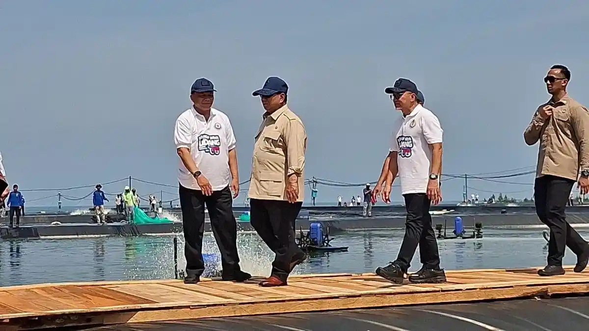 Presiden-Prabowo-Subianto-melakukan-panen-raya-3
