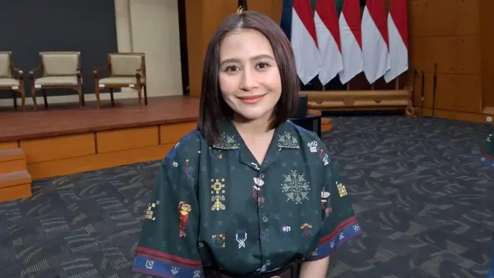 Solving Problems: Omara Esteghlal Bangga Prilly Latuconsina Terpilih jadi Rescue Diver: Hebat Sayang