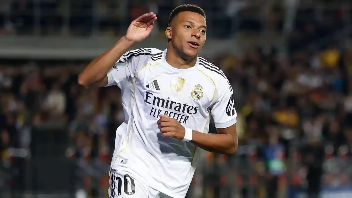 Real-Madrid-Kylian-Mbappe-110