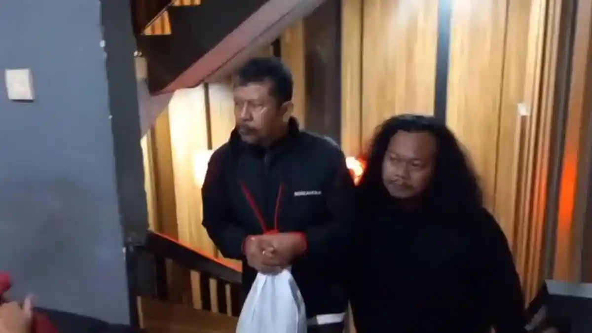 SOPIR-TAKSI-ONLINE-DITANGKAP