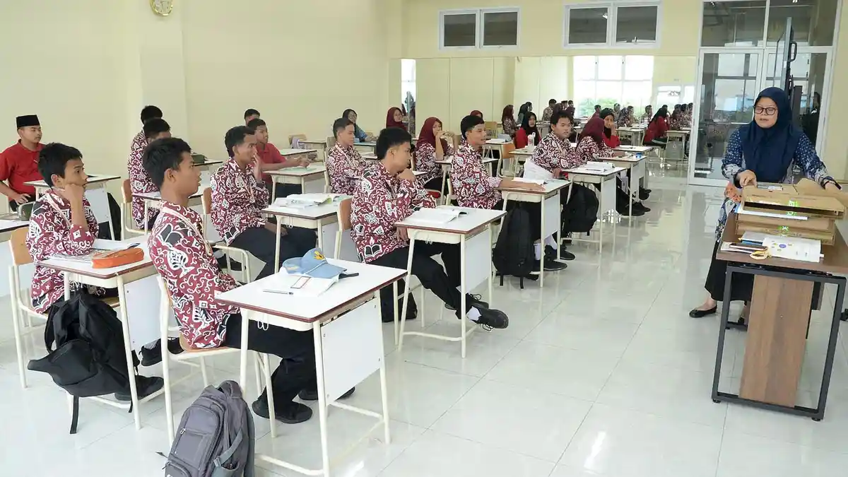 Sekolah-Rakyat-Surabaya-Pola-Pembelajaran-Full-Day-School_20260118_170332