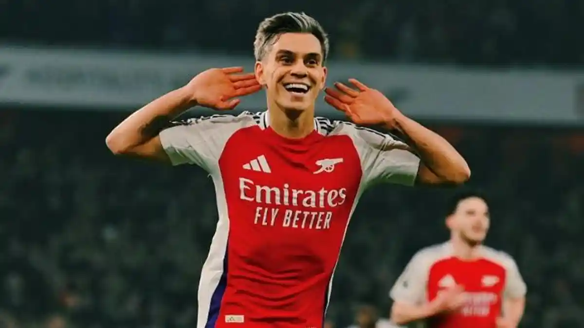 Selebrasi-Leandro-Trossard-Arsenal-saat-cetak-gol-ke-gawang-Tottenham-Hotspur