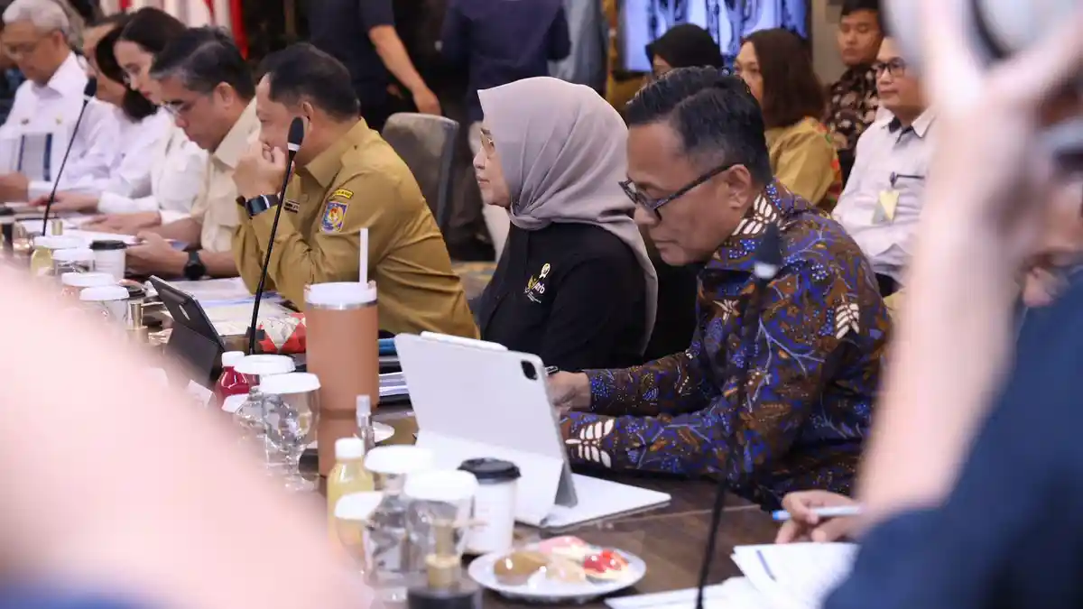 budaya-kerja-asn-menteri-rini