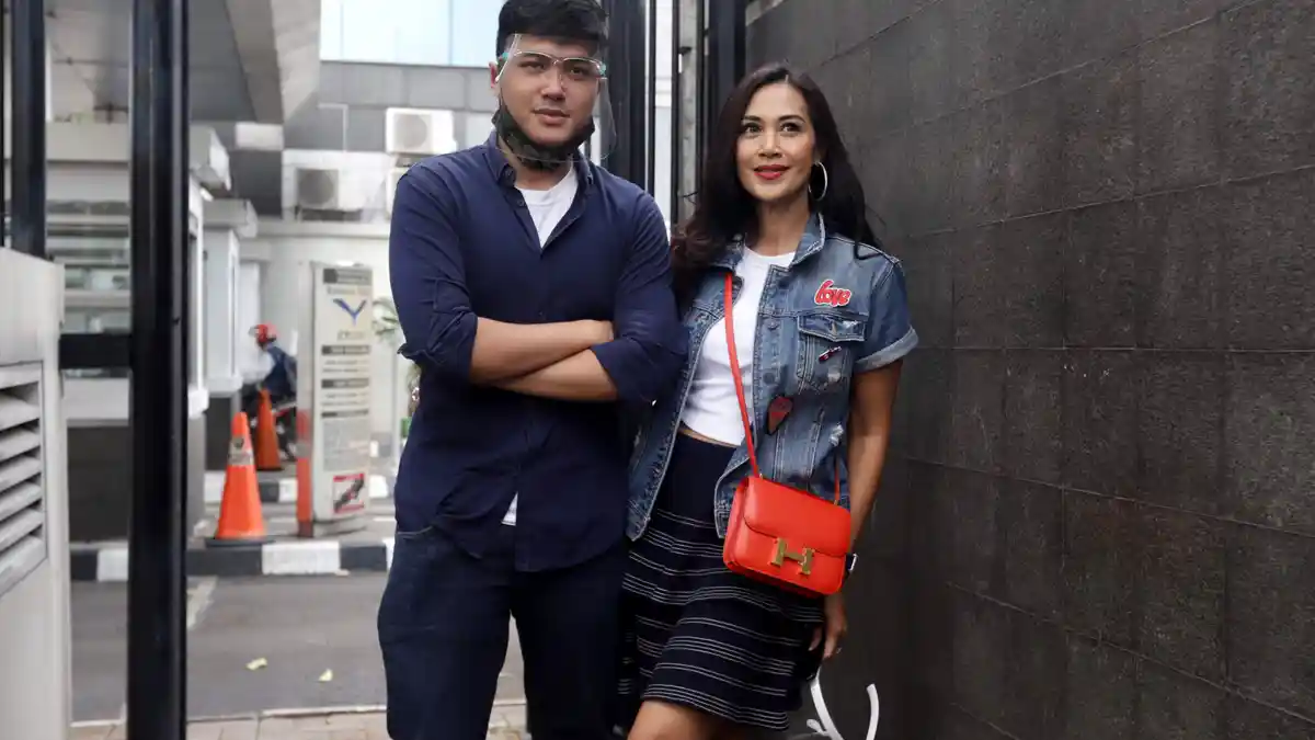 diah-permatasari-awet-muda-tampil-bareng-anak-kayak-kakak-adik_20200811_232823