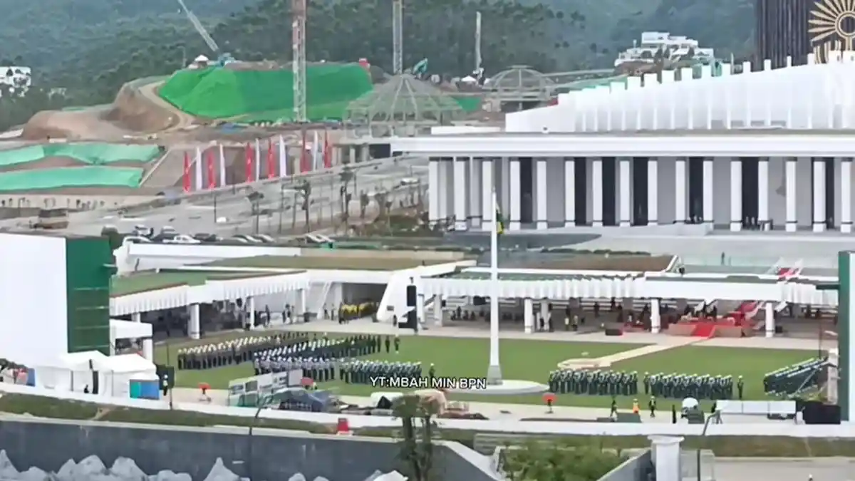 gladi-bersih-upacara-peringatan-hut-ke-79-ri-di-ibu-kota-negara-ikn-nusantara-kalimantan