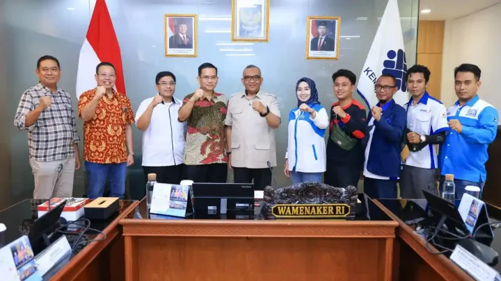 Topics Covered: Wamenaker Tegaskan Tenaga Kerja Harus Dibayar Lembur Jika Kerja di Hari Libur Nasional