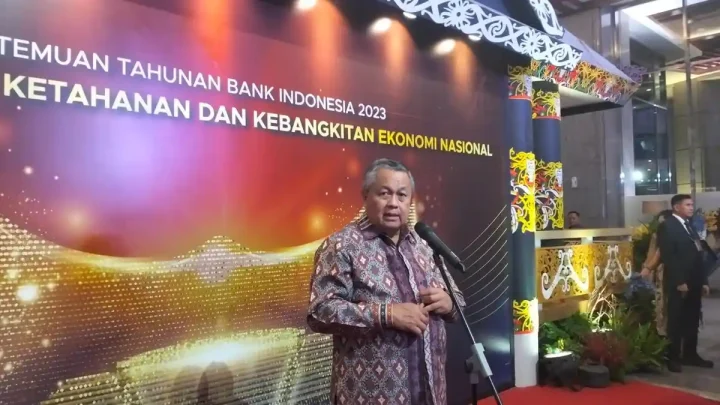 Meeting Results: Nilai Tukar Rupiah Terus Merosot, Legislator PAN Minta Perry Warjiyo Mundur dari Gubernur BI