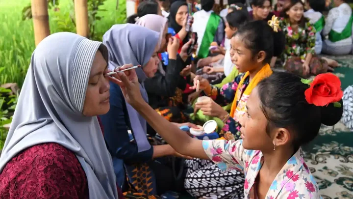 100 Ucapan Mother’s Day 2026 – Cocok Dijadikan Caption IG dan Status WA