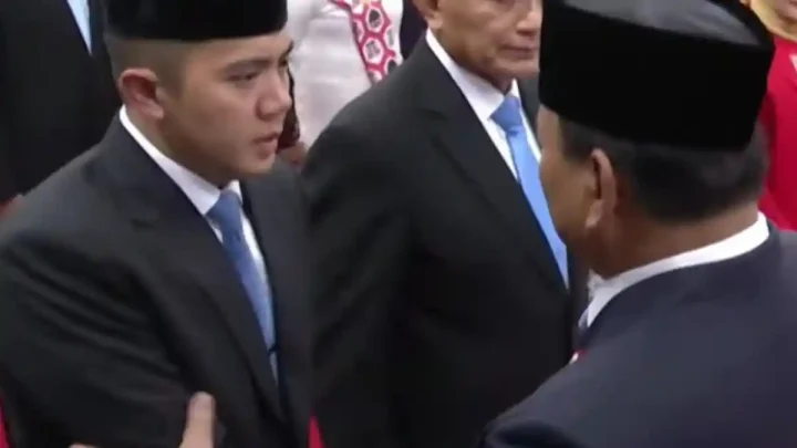 Solution For: Komdigi Takedown Video Amien Rais Tentang Seskab Teddy, Lukas Luwarso Singgung Pemerintahan Otoriter
