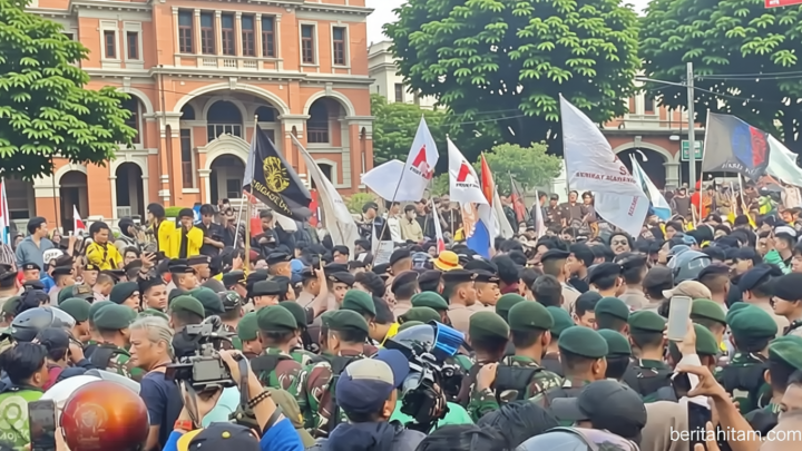 Special Plan: Tentara dan Polisi Halangi Aksi Mahasiswa Menuju Kawasan Bundaran HI Jakarta