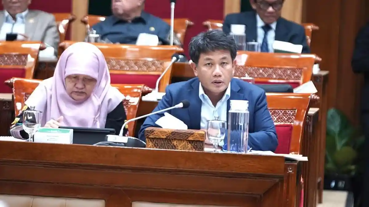 ANGGARAN-PERPUSNAS-Anggota-DPR-RI-Fraksi-PDI-Perjuangan-Bonnie-Triyana