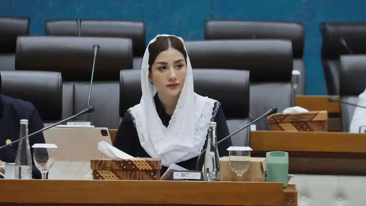 Anggota-Komisi-VII-DPR-RI-dari-Fraksi-PDI-Perjuangan-Novita-Hardini-rapat-kerja-di-DPR