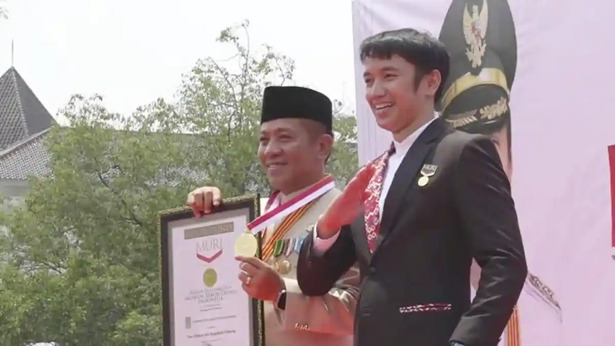 Bupati-Karawang-Aep-Syaepuloh