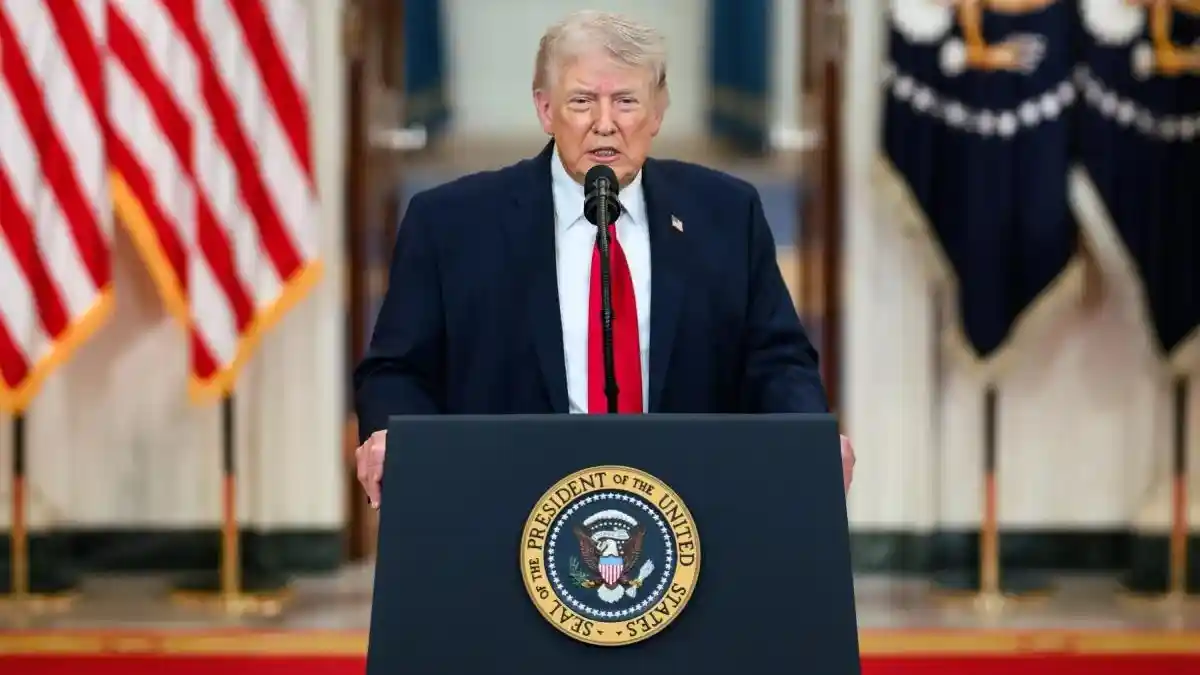 Donald-T1rump-sampai-menyampaikan-pidato-di-Cross-Hall