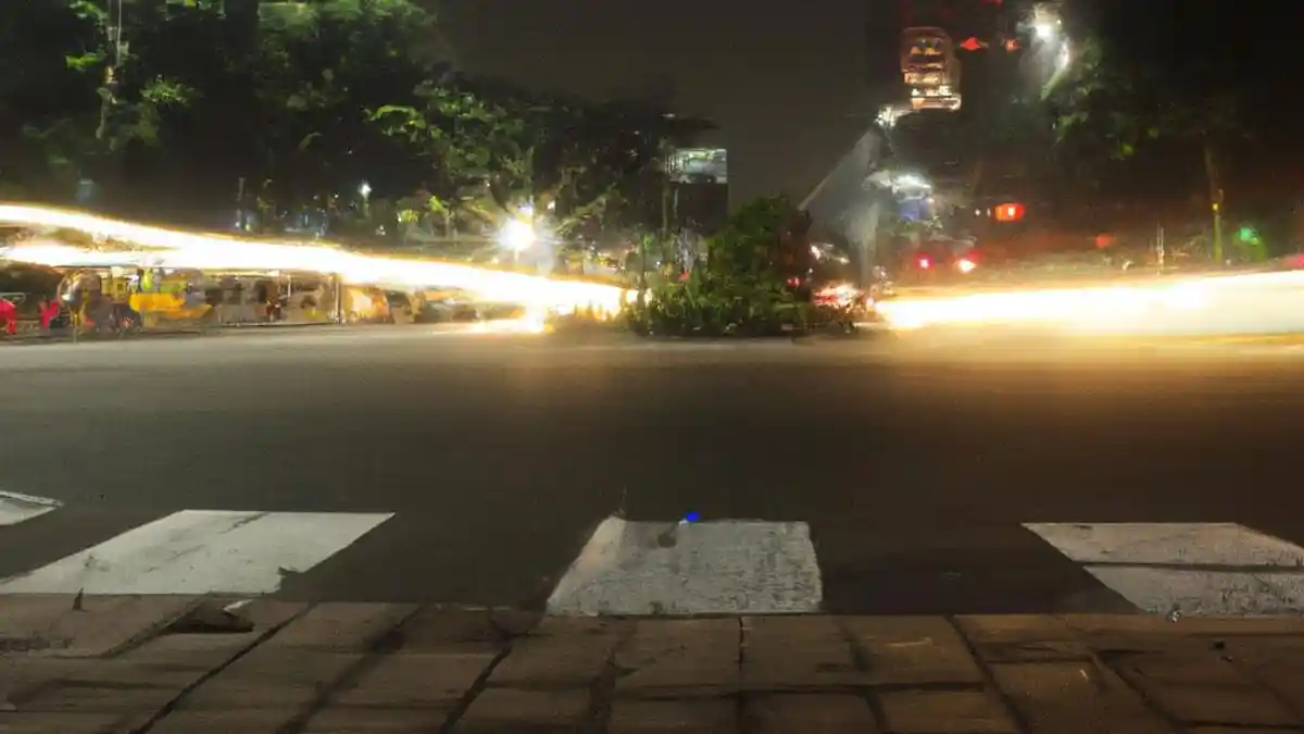 Jalanan-Jakarta-di-Malam-Hari