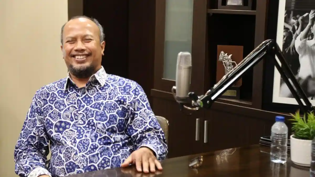 Ketua-Forum-Konsumen-Berdaya-Indonesia-FKBI-Tulus-Abadi-214