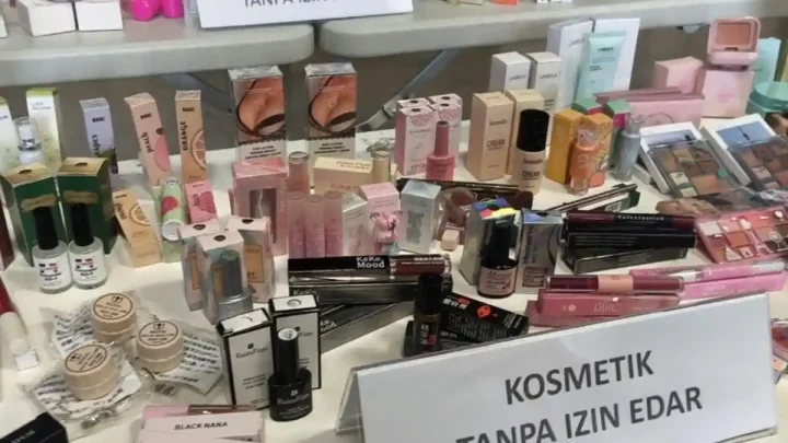 Solution For: BPOM Sita 2 Juta Kosmetik Impor Ilegal Senilai Rp27,6 Miliar, Banyak Dijual Online