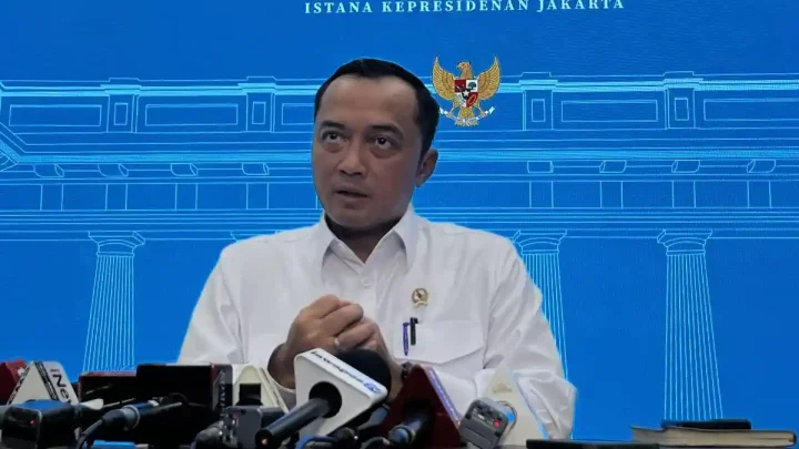 Topics Covered: Menteri HAM Usul Sipil Bisa Duduki Jabatan di Polri, Ini Kata Istana