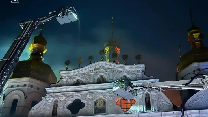 Meeting Results: Serangan Rusia Bakar Katedral Bersejarah di Kyiv, 5 Orang Tewas