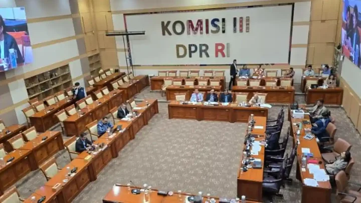 Key Discussion: DPR dan Pemerintah Sepakat Usia Pensiun Bintara-Tamtama 59 Tahun, Perwira 60 Tahun