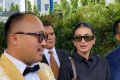 Key Issue: Merasa Difitnah, Ratu Sofya Resmi Laporkan Produser Film ‘Dosa’ ke Polda Metro Jaya