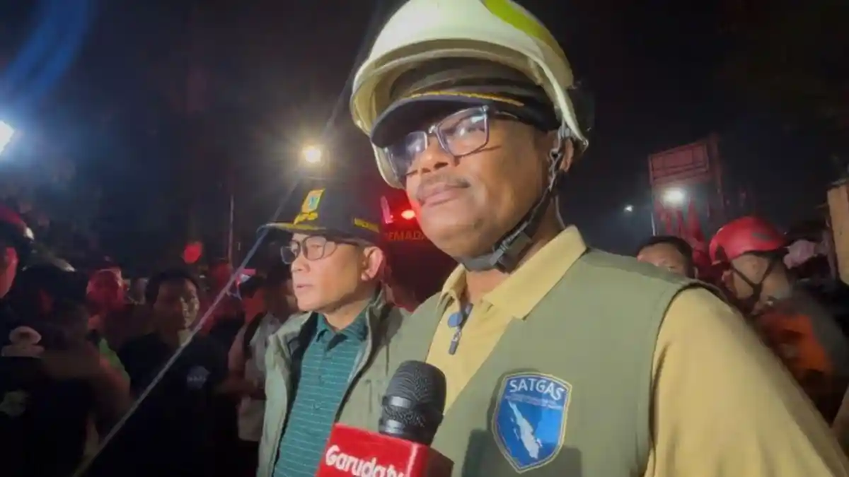 Safrizal-ZA-di-lokasi-kebakaran-kemayoran