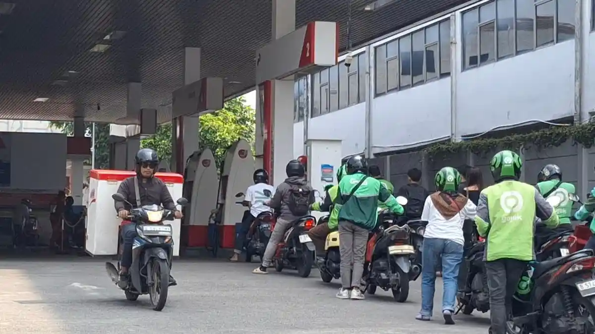 Suasana-SPBU-Pertamina-yang-berlokasi-di-Jalan-Palmerah-Utara-Jakarta-Barat