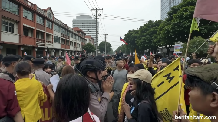 Key Discussion: Sosok Kapolsek Menteng AKBP Braiel Arnold Rondonuwu, Tetap Tenang Saat Dicecar Massa Mahasiswa