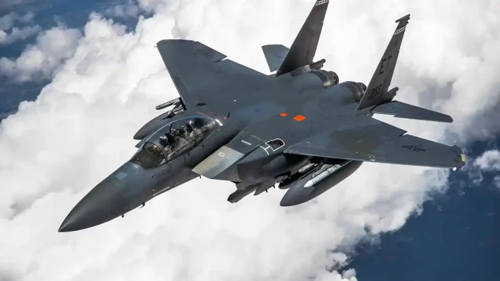 Topics Covered: Media AS: Jet Tempur F-15 Amerika Ditembak Jatuh Iran Pakai Rudal Panggul Buatan China