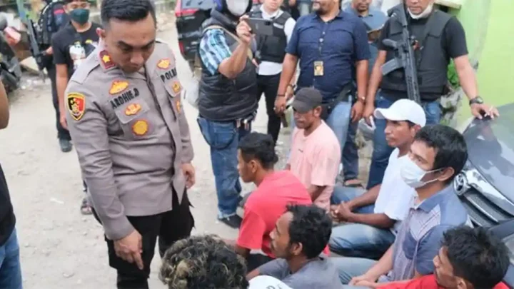 Polda Metro Jaya Gencarkan Patroli Antinarkoba di Kampung Ambon