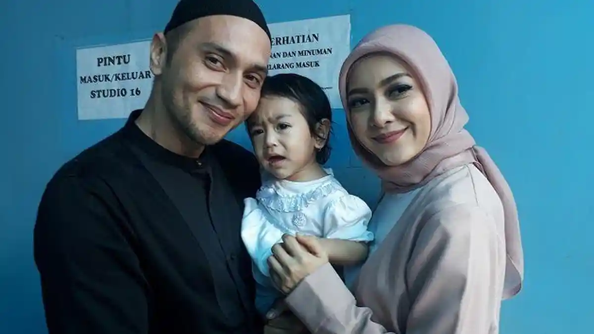 Gary-Iskak-dan-Richa-Novisha-saat-ditemui-di-kawasan-Tendean-Jakarta-Selatan-Senin-522018