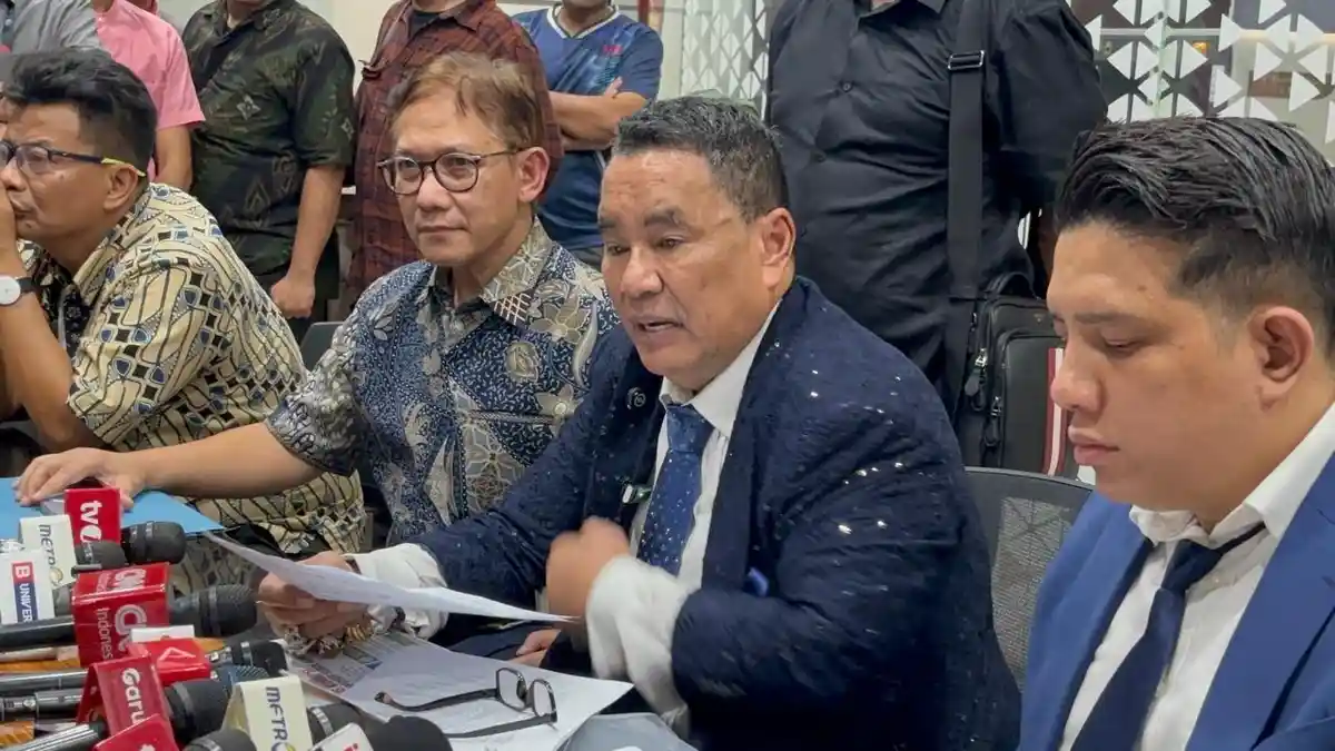 Hotman-Paris-Hutapea-tengah-di-kejagung
