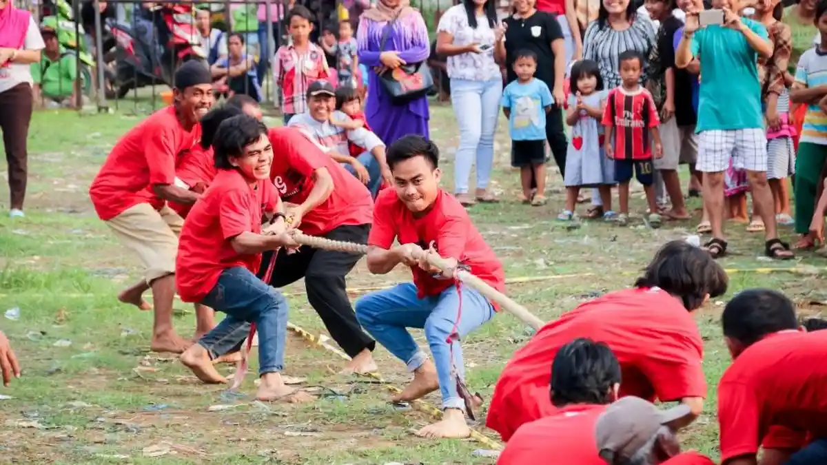 Lomba-Tarik-Tambang-1072026
