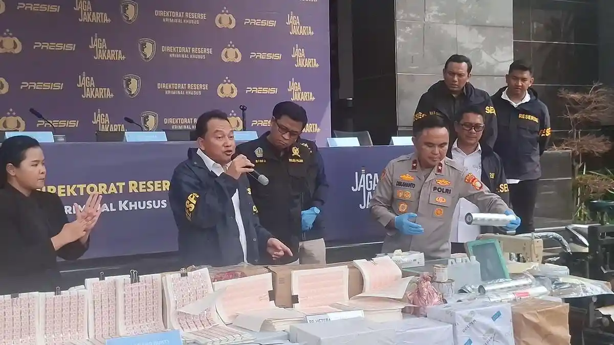 AKBP-Anton-Hermawan-rilis-meterai-palsu