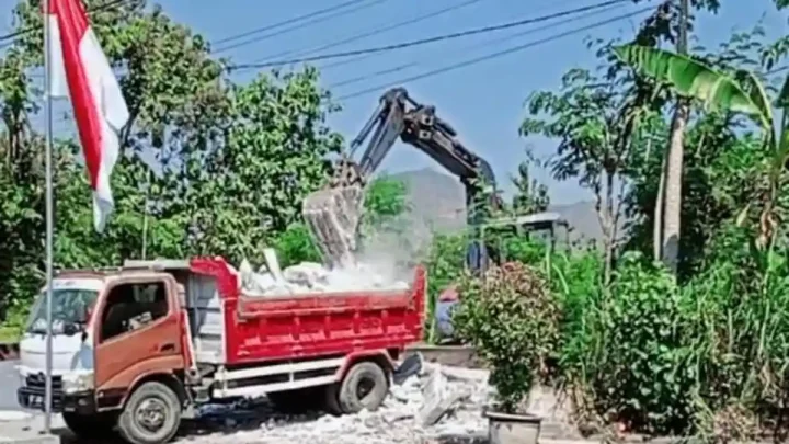 Menikah 4 Tahun, Suami Istri di Ponorogo Jatim Bongkar Toko Usai Cerai