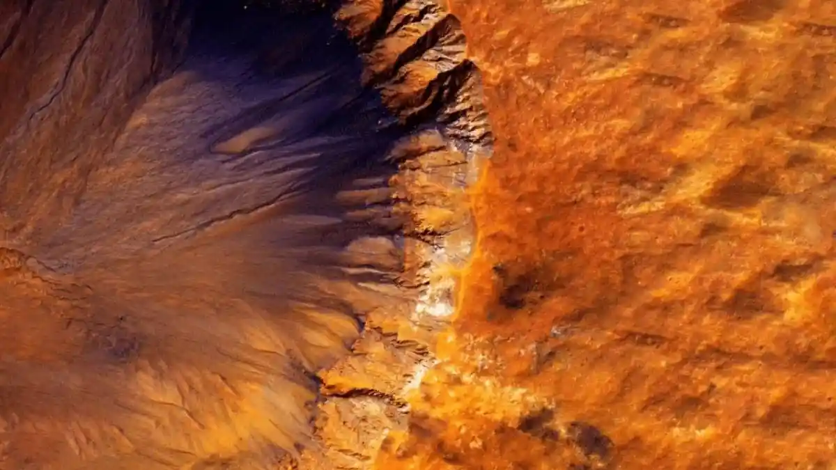 BEBATUAN-MARS-Meteorit-Mars-North-West-Africa