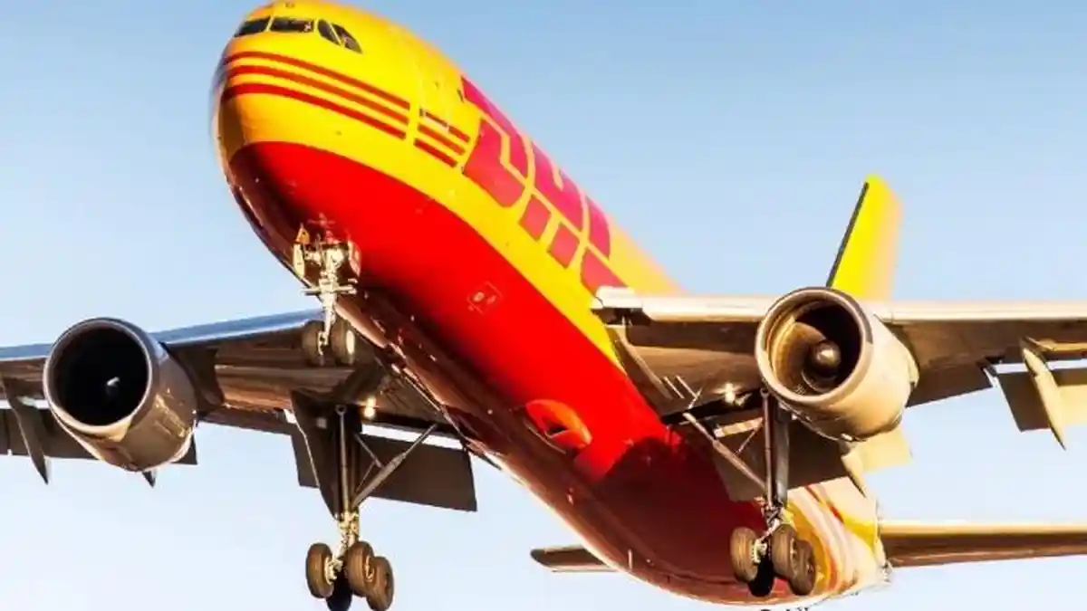 Dhl-aircrarft