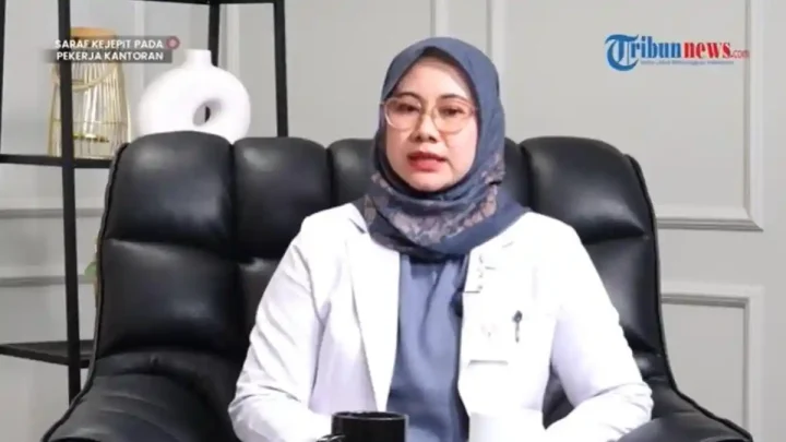 Sering Pegal saat Duduk Lama di Kantor? Dokter Ungkap Tanda Masalah Saraf yang Perlu Diwaspadai